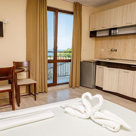 אקהטופול Family Hotel Silitur מראה חיצוני תמונה