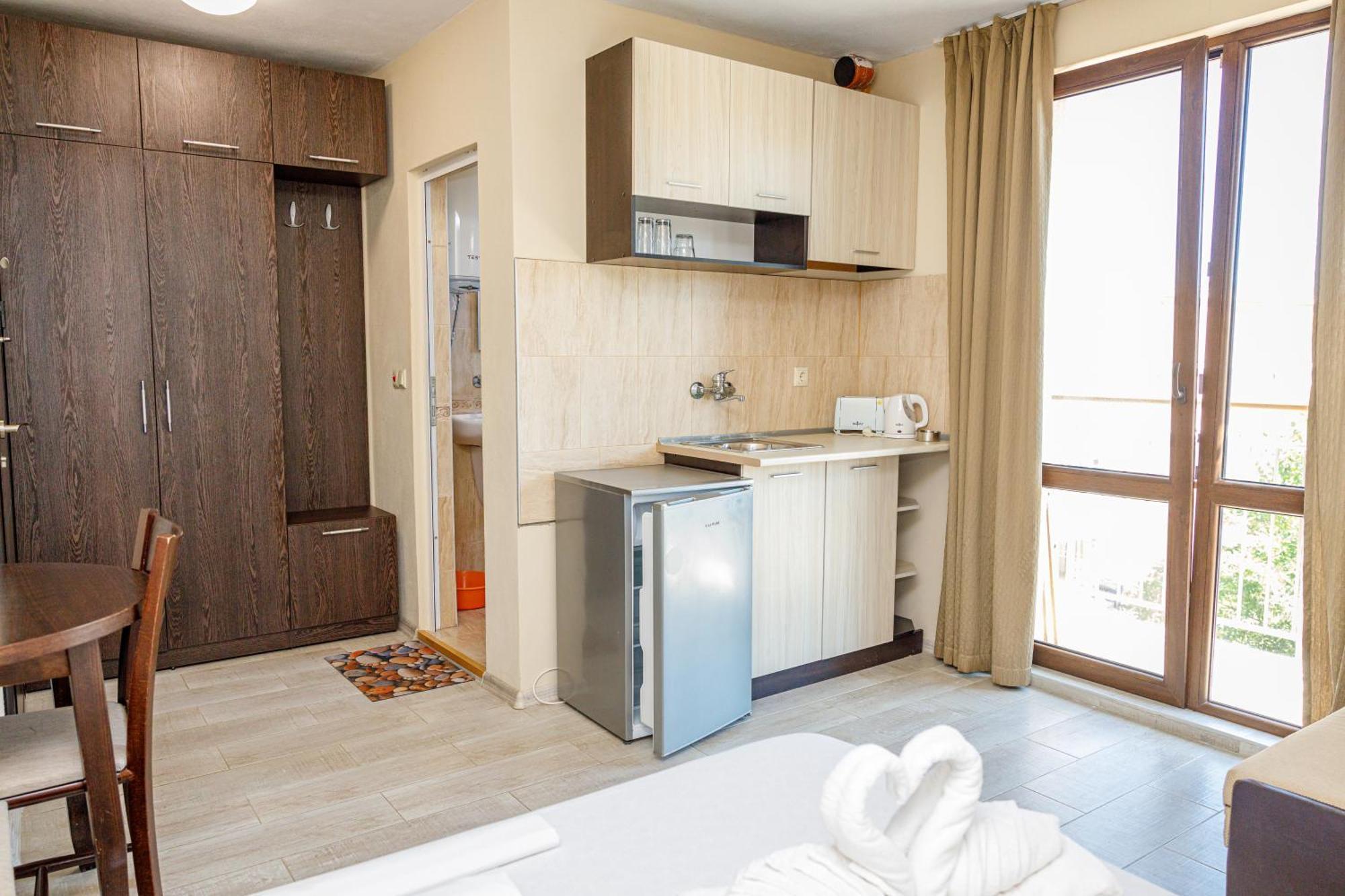 אקהטופול Family Hotel Silitur מראה חיצוני תמונה