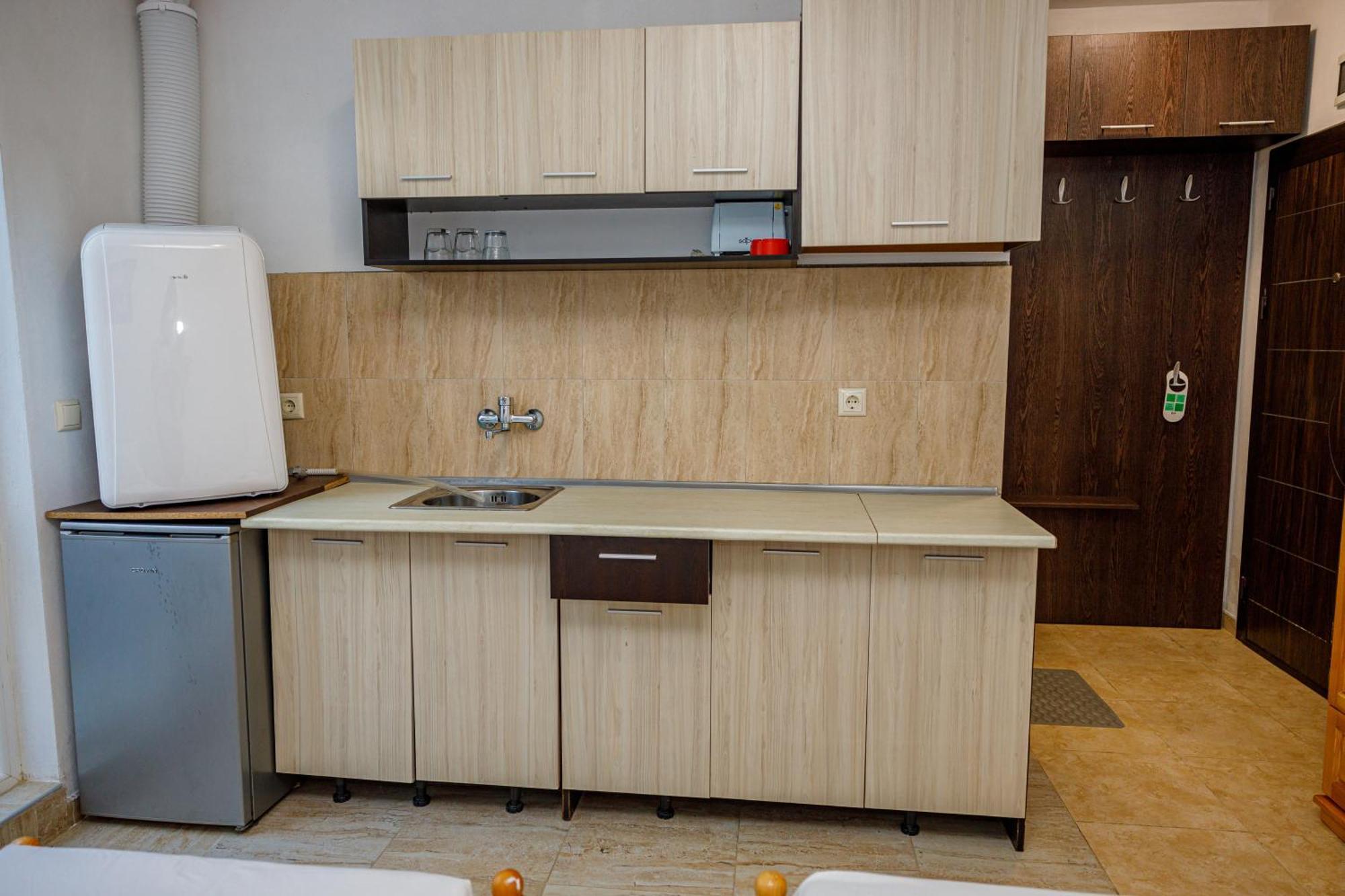 אקהטופול Family Hotel Silitur מראה חיצוני תמונה
