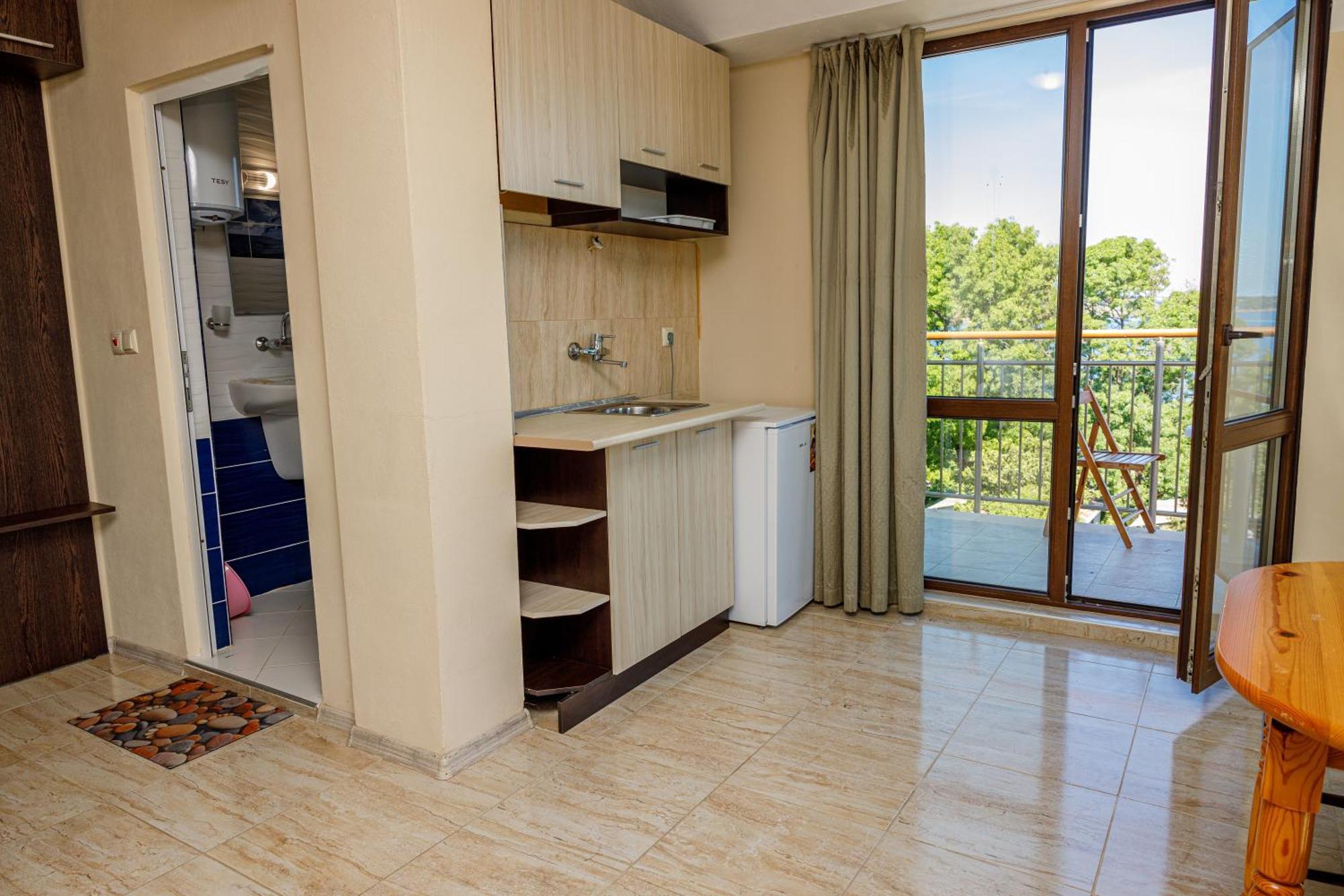 אקהטופול Family Hotel Silitur מראה חיצוני תמונה