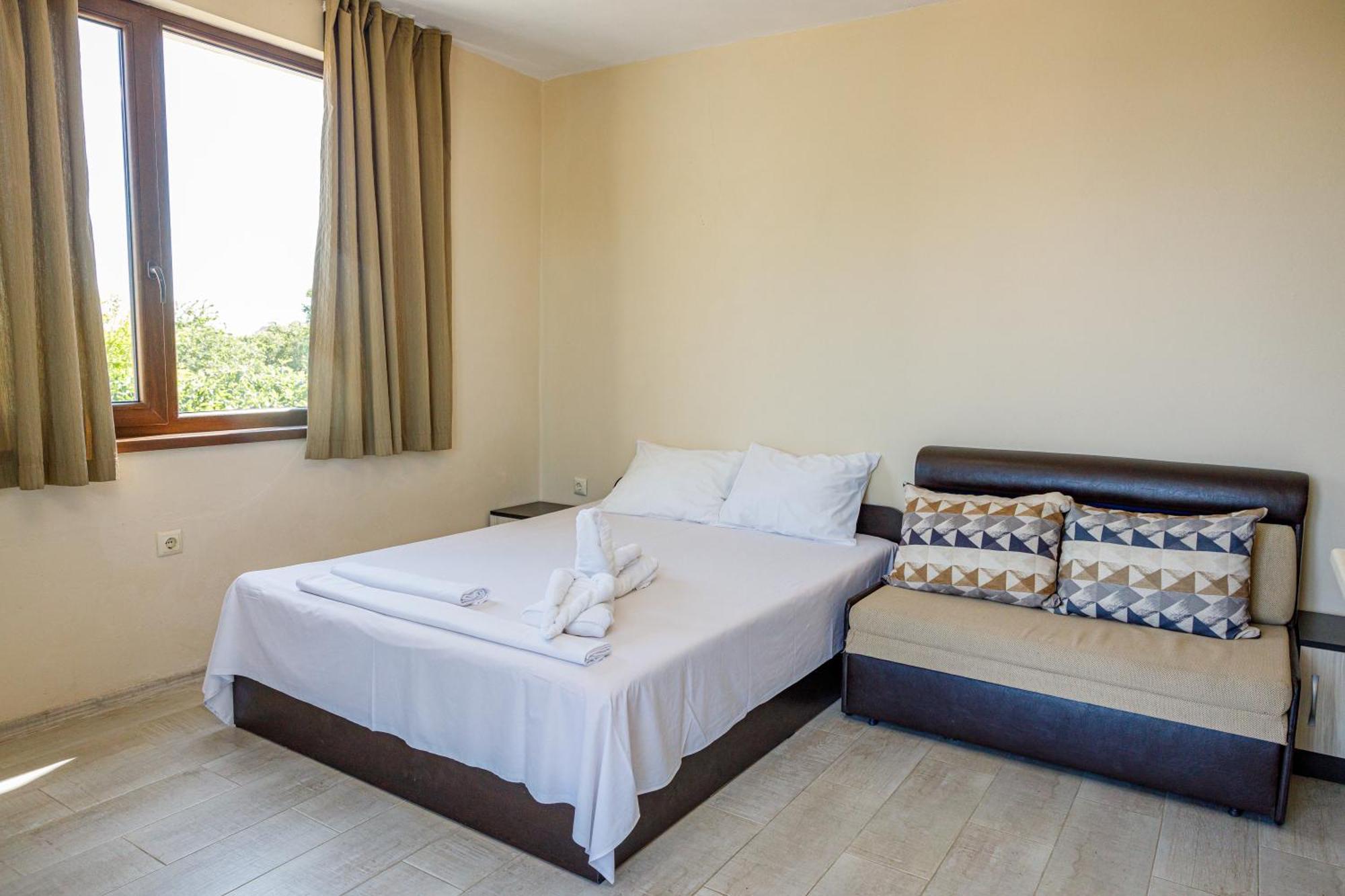אקהטופול Family Hotel Silitur מראה חיצוני תמונה